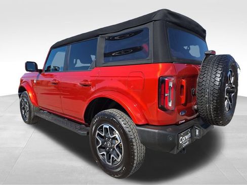 Used 2023 Ford Bronco Outer Banks AWD/4WD image 14