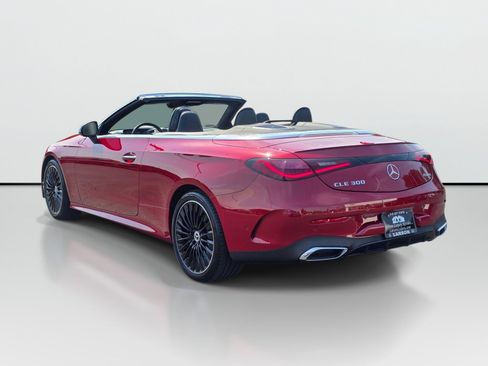 Used 2026 Mercedes-Benz CLE 300 4MATIC Cabriolet image 4