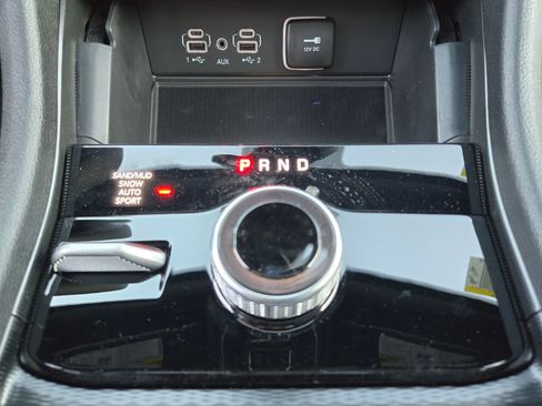 New 2025 Jeep Grand Cherokee Limited w/ Luxury Tech Group II image 14