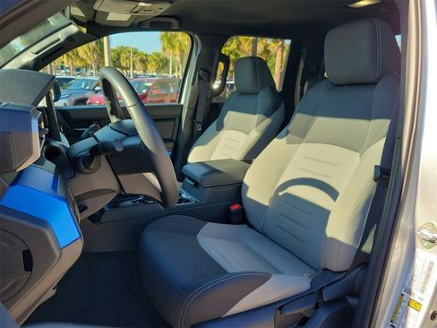 Used 2025 Toyota Tacoma TRD Off-Road image 16