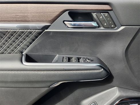 New 2026 GMC Acadia Denali image 17