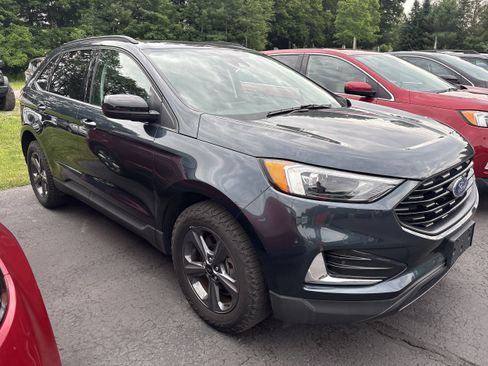 Used 2023 Ford Edge SEL w/ Sport Appearance Package AWD/4WD image 3