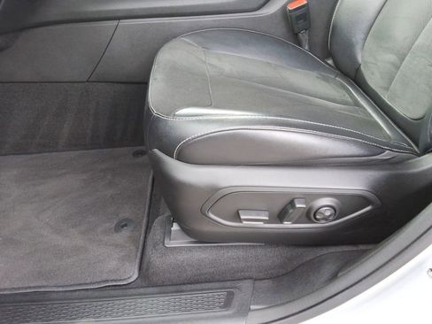 Used 2022 Jeep Grand Cherokee L Laredo image 24