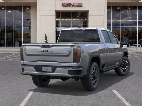 New 2026 GMC Sierra 2500 Denali Ultimate w/ LPO, Black Badging Package AWD/4WD image 4
