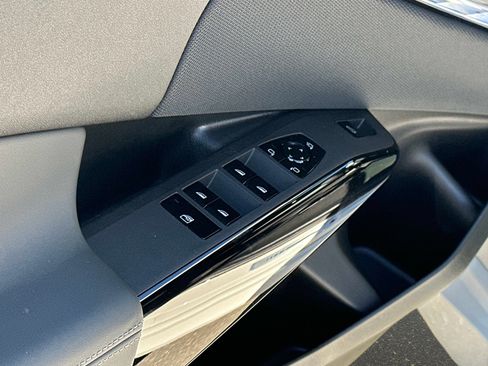 New 2026 BMW X3 xDrive30 w/ Premium Package image 19