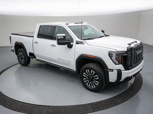 Used 2025 GMC Sierra 2500 Denali Ultimate AWD/4WD image 3