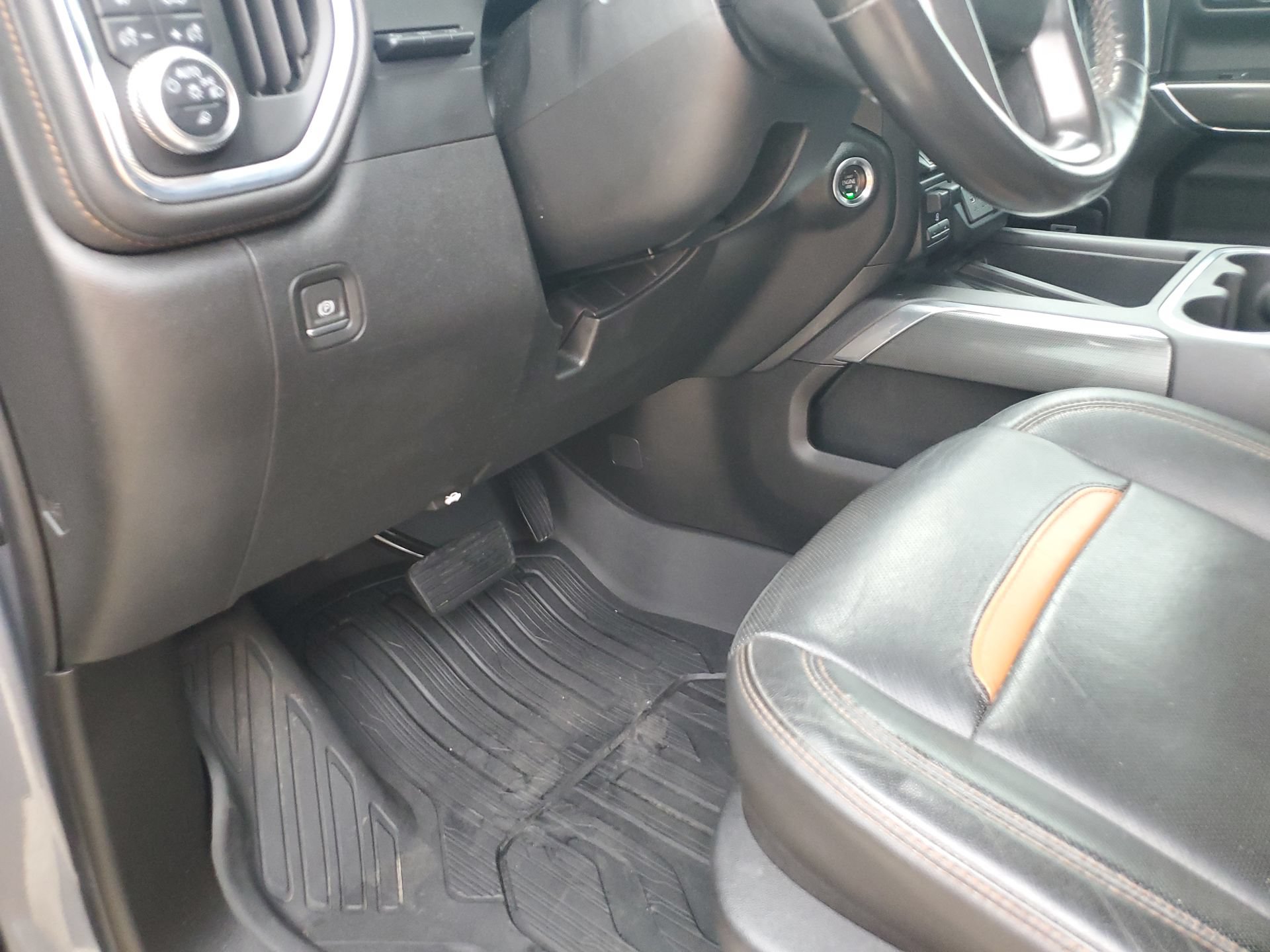 Used 2019 GMC Sierra 1500 AT4 w/ AT4 Premium Package AWD/4WD image 26