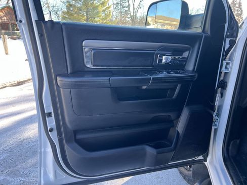 Used 2018 RAM 3500 Laramie w/ Sport Appearance Group AWD/4WD image 18