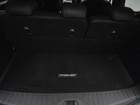 Used 2026 Nissan Armada PRO-4X AWD/4WD image 32