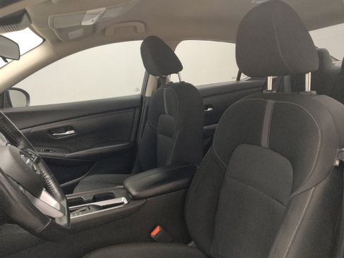 Used 2022 Nissan Sentra SV FWD image 17