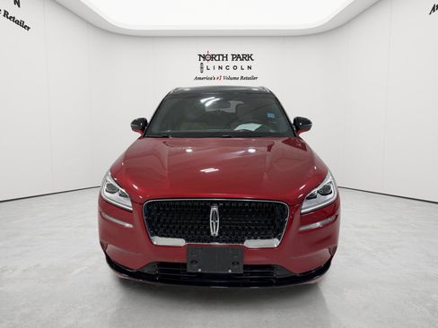 Used 2021 Lincoln Corsair Reserve w/ Equipment Group 201A AWD/4WD image 8