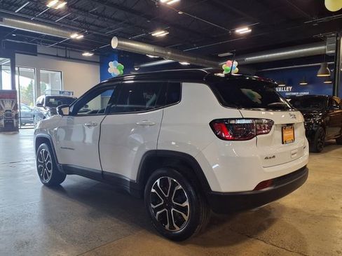 Used 2023 Jeep Compass Limited AWD/4WD image 7