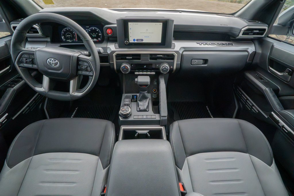 Used 2025 Toyota Tacoma TRD Off-Road AWD/4WD image 22