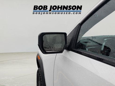 Used 2026 GMC Canyon AT4X image 7