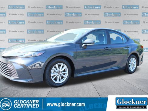 Used 2025 Toyota Camry LE FWD image 1