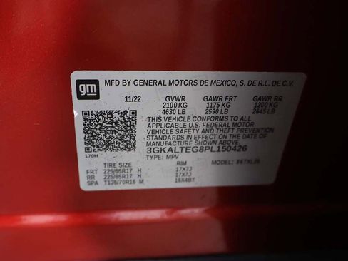 Used 2023 GMC Terrain SLE w/ Driver Convenience Package image 50