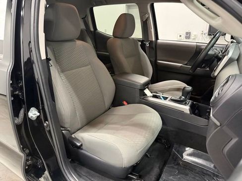Used 2023 Toyota Tacoma SR5 w/ Technology Package RWD image 35
