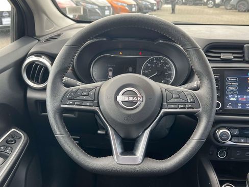 Certified 2025 Nissan Versa SR image 14