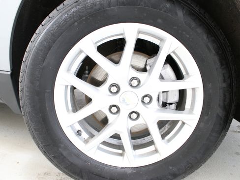 Used 2024 Chevrolet Equinox LS w/ LPO, Floor Liner Package image 32