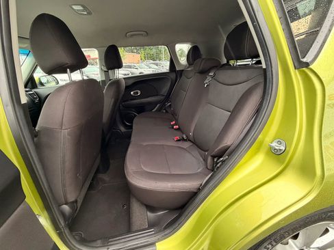 Used 2018 Kia Soul FWD image 15