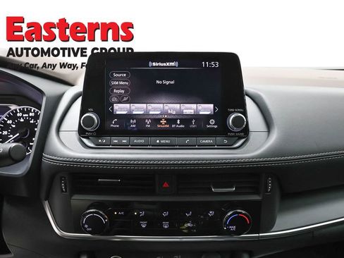 Used 2023 Nissan Rogue S AWD/4WD image 12