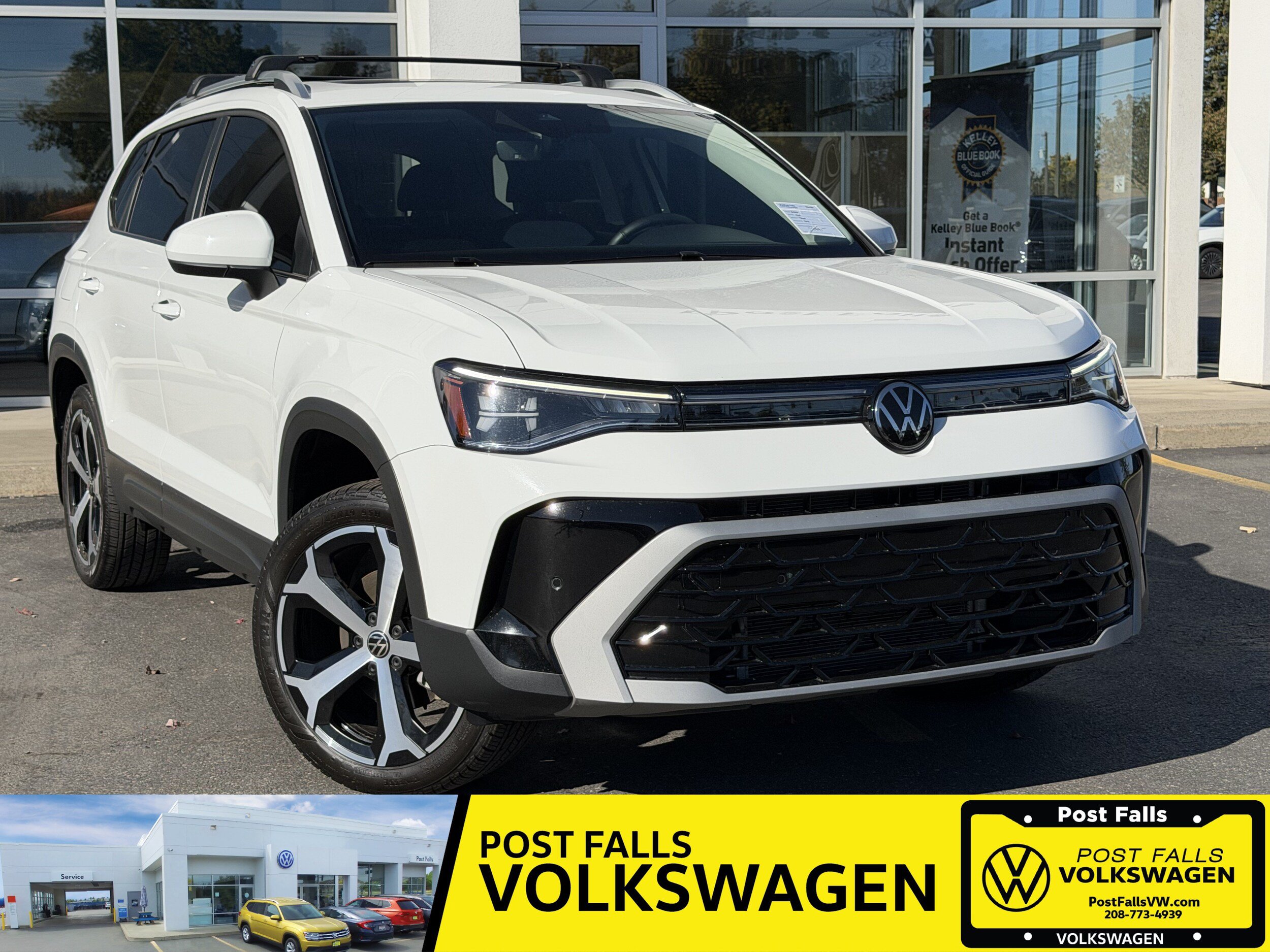 Used 2025 Volkswagen Taos SEL AWD/4WD image 1