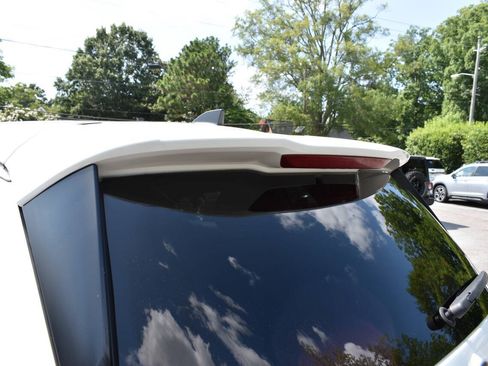 Used 2024 Nissan Rogue S AWD/4WD image 33