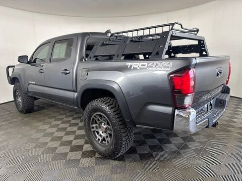 Used 2019 Toyota Tacoma TRD Off-Road AWD/4WD image 6