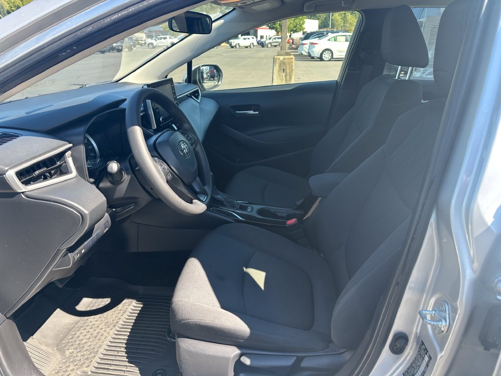 Used 2020 Toyota Corolla LE FWD image 13