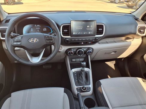 New 2026 Hyundai Venue SEL image 3
