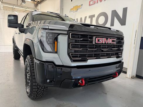 New 2026 GMC Sierra 2500 AT4X image 42