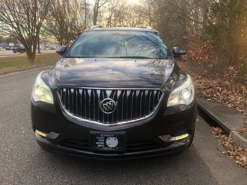 Used 2017 Buick Enclave Leather image 8