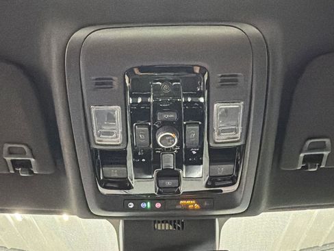 Used 2026 GMC Yukon XL Denali w/ Sun & Power Step Package AWD/4WD image 33