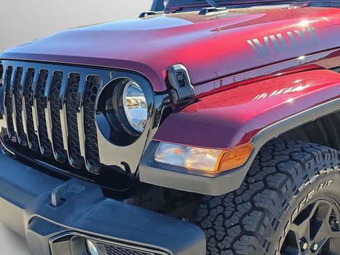 Used 2021 Jeep Gladiator Sport AWD/4WD image 28