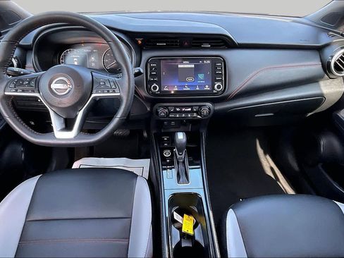 Used 2024 Nissan Kicks SR w/ SR Premium Package FWD image 14