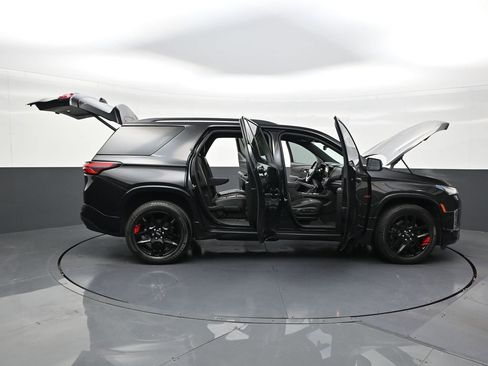 Used 2023 Chevrolet Traverse Premier w/ Redline Edition image 30