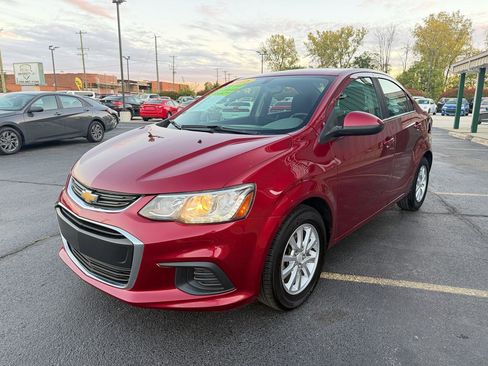 Used 2018 Chevrolet Sonic LT w/ Convenience Package FWD image 7