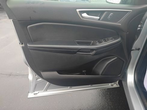 Used 2022 Ford Edge SEL w/ Convenience Package image 12