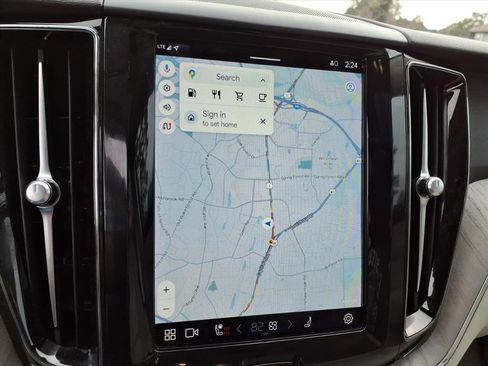 Certified 2023 Volvo XC60 B5 Plus image 19