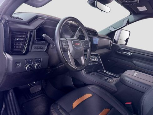 Used 2025 GMC Sierra 3500 AT4 w/ AT4 Premium Plus Package AWD/4WD image 3