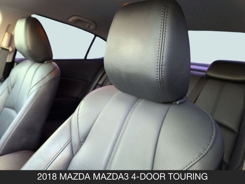 Used 2018 MAZDA MAZDA3 Touring image 23