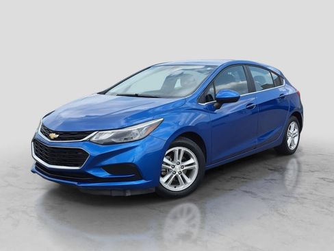 Used 2017 Chevrolet Cruze LT w/ Convenience Package FWD image 1