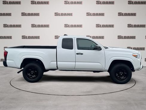 Used 2020 Toyota Tacoma SR AWD/4WD image 6