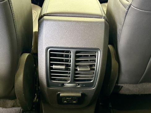 Used 2017 Ford Escape Titanium image 23