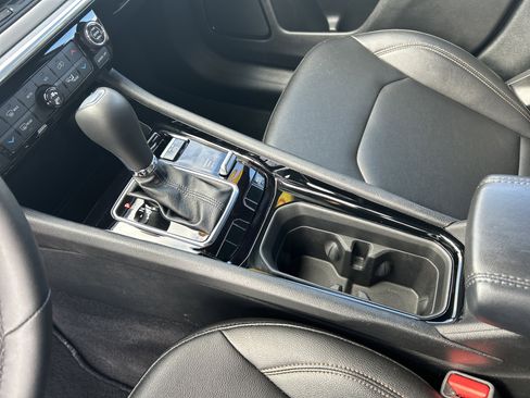 Used 2024 Jeep Compass Limited image 22