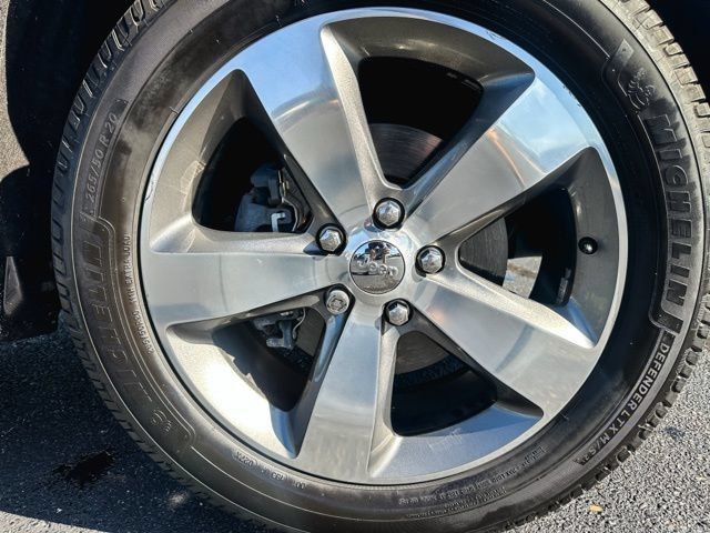 Used 2015 Jeep Grand Cherokee Altitude AWD/4WD image 11