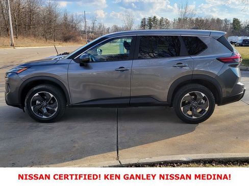 Certified 2025 Nissan Rogue SV image 6