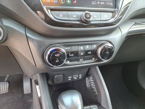 Used 2023 Chevrolet TrailBlazer LT AWD/4WD image 15