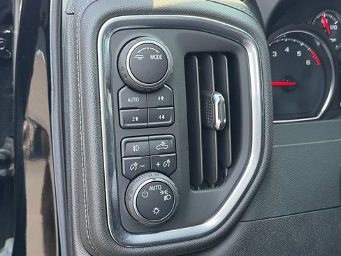 Used 2021 Chevrolet Silverado 1500 LT Trail Boss w/ Bed Protection Package AWD/4WD image 18