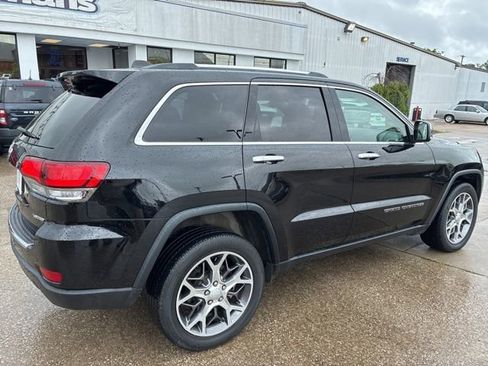 Used 2021 Jeep Grand Cherokee Limited AWD/4WD image 9
